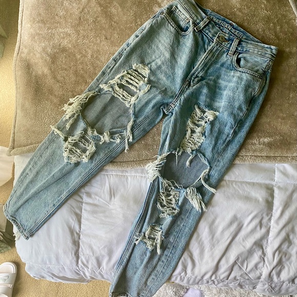 AE Ripped Mom Jean - 0 X-Short - Picture 3 of 16